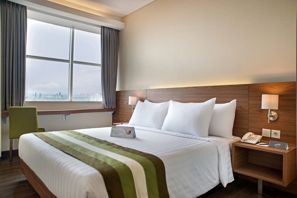 Grand Whiz Poins Simatupang Jakarta Exterior foto